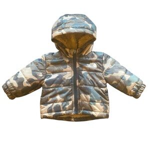 The North Face reversible camoflauge infant jacket 3-6 months